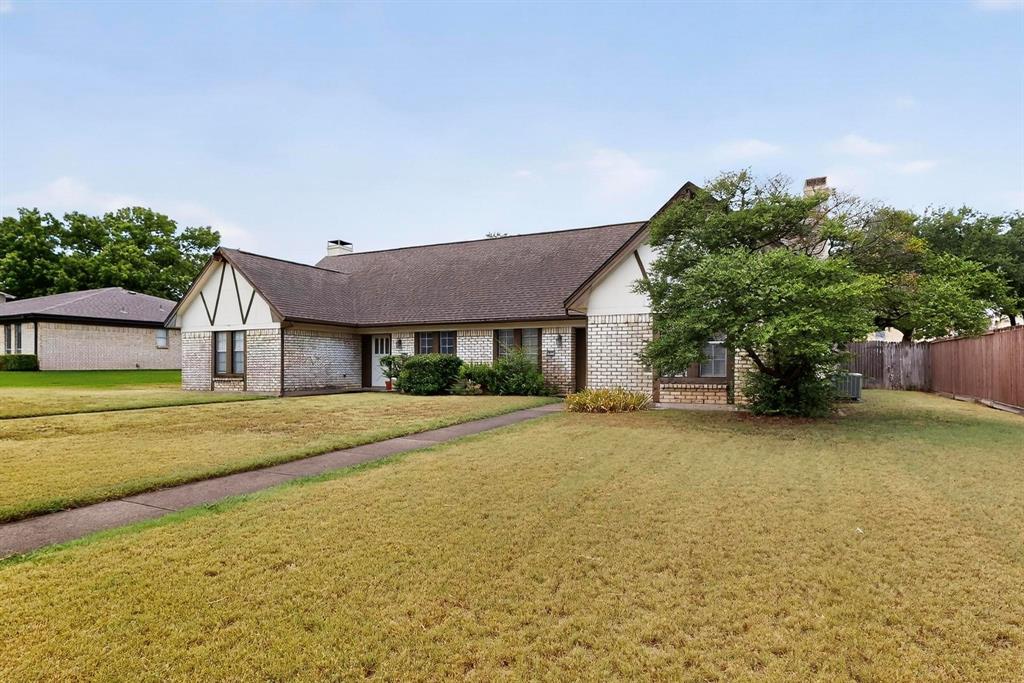 309 N Saint Johns Drive