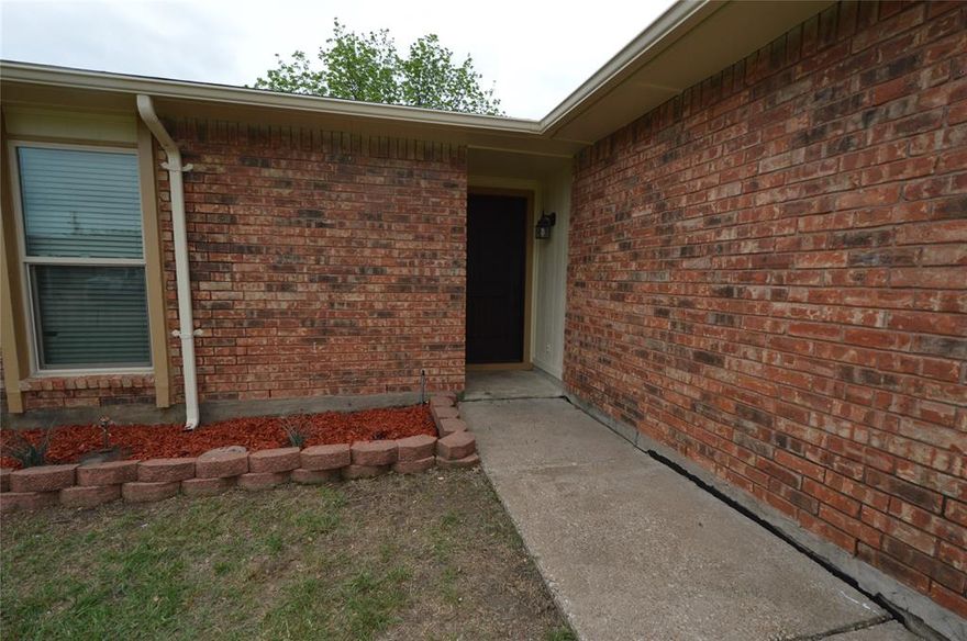 Lovely 1 story home in Allen ISD. Many updates. Clean and well kept. Large living room with fireplace, great for entertaining. 3 Bedrooms 2 baths. No carpet. Ceiling fans in all bedrooms. Patio for outdoor living. Blinds throughout.  Fenced in backyard. Extended patio. Walking distance to elementary school. Pets are at landlord's discretion.