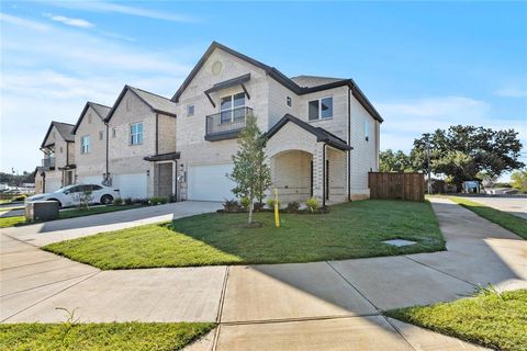 126 Homes Drive Grand Prairie TX 75050