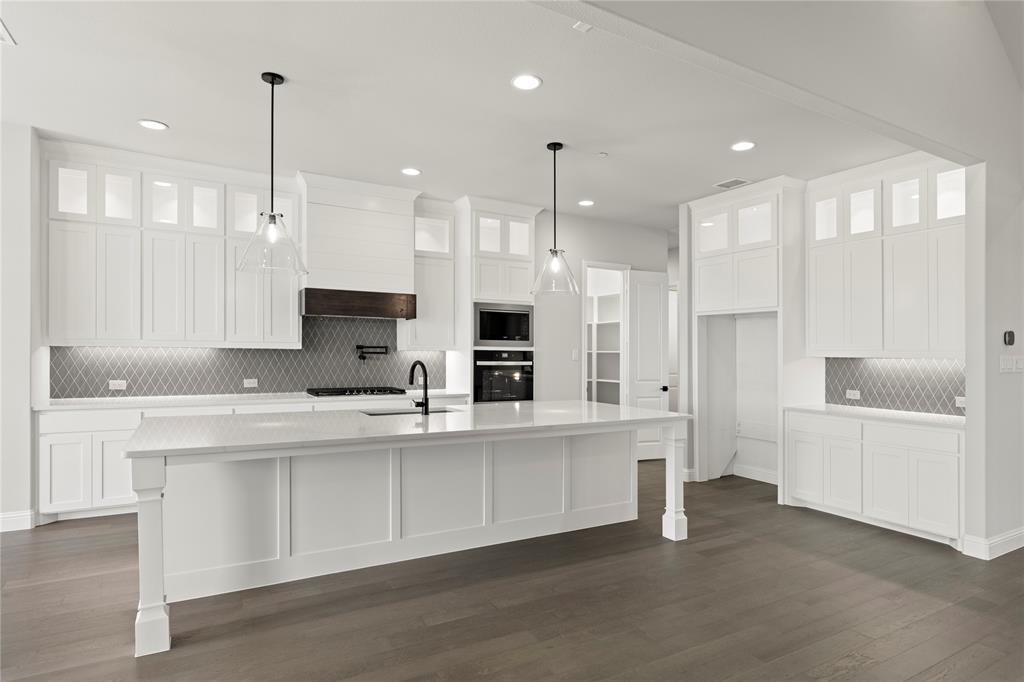 Las Brisas at Stoney Creek - Residential