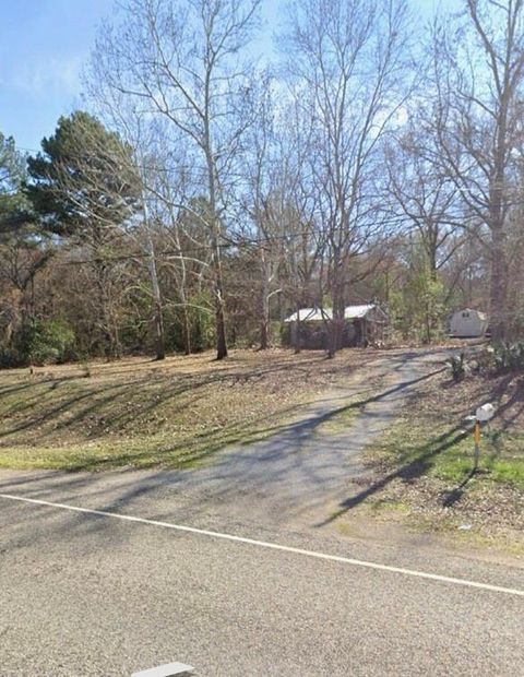 A home in Brownsboro