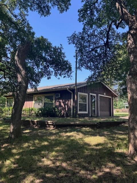 698 Mimosa Drive