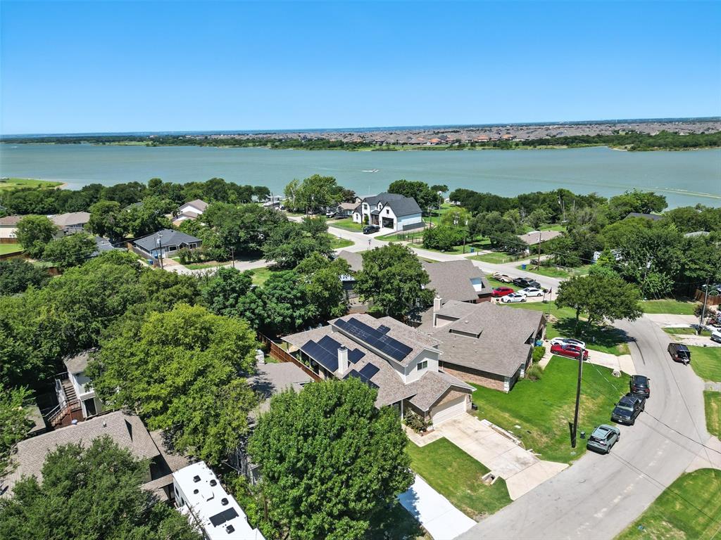 Garza Lake Estates - Residential