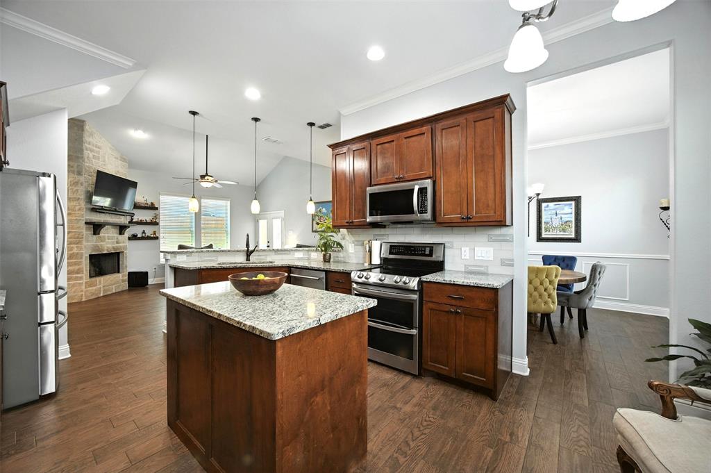 Garza Lake Estates - Residential