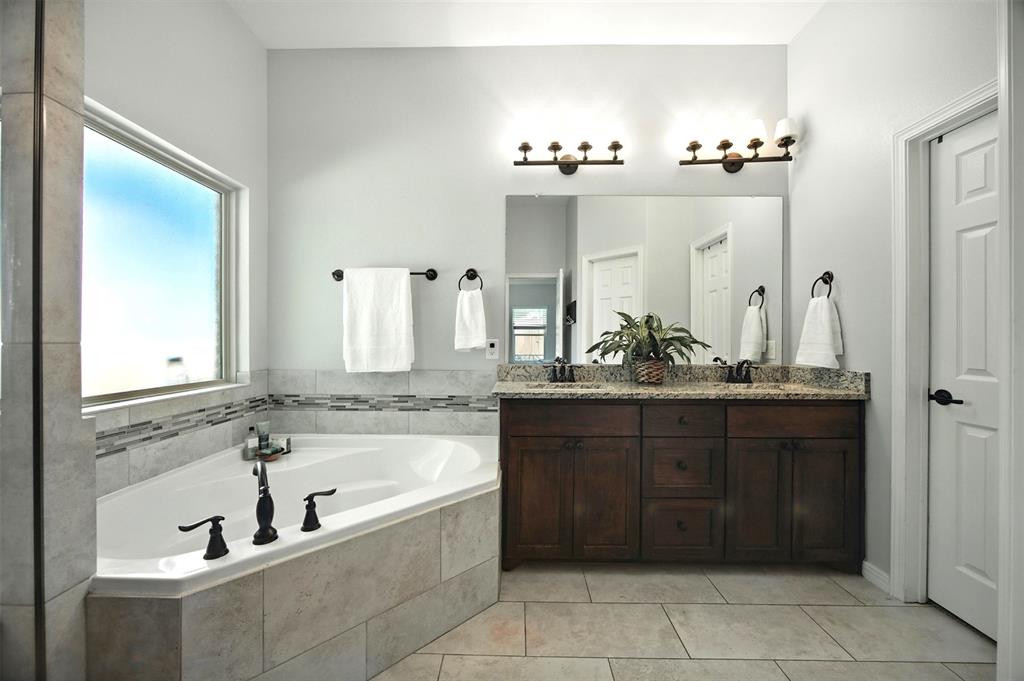 Garza Lake Estates - Residential