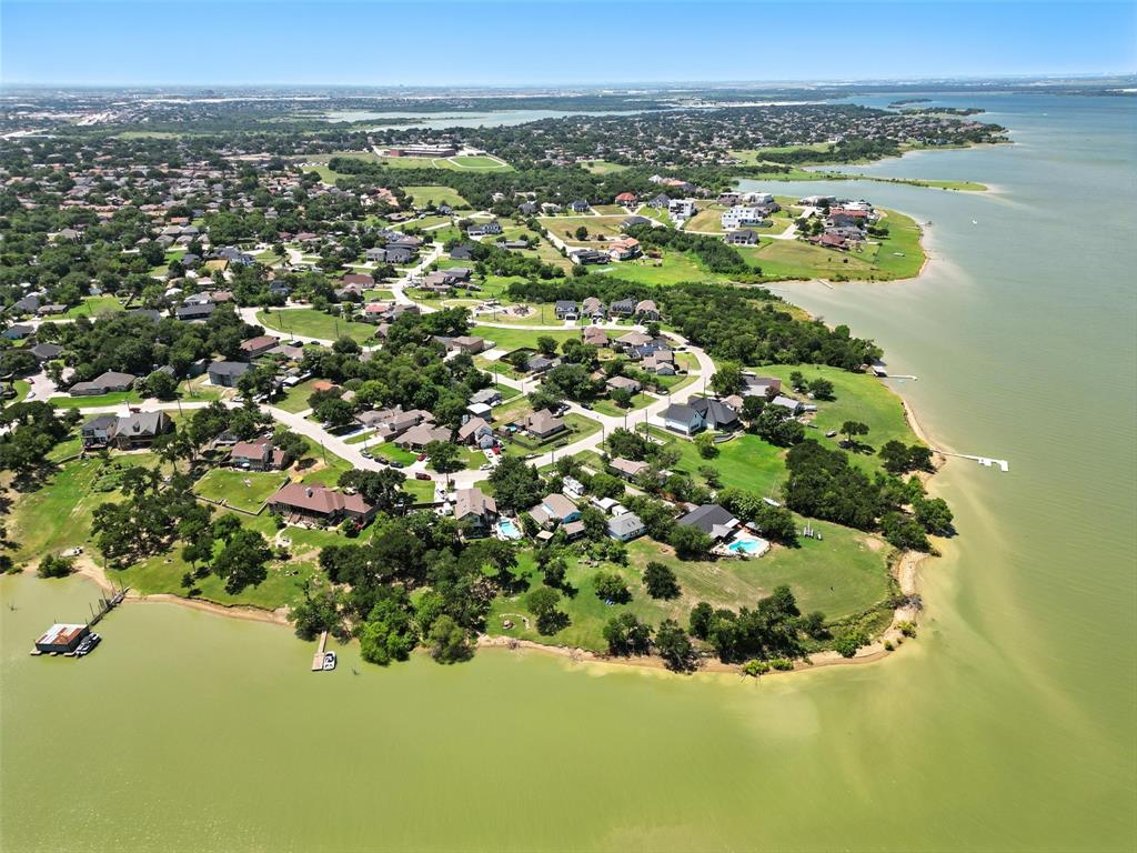 Garza Lake Estates - Residential