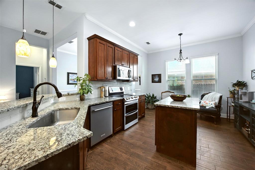 Garza Lake Estates - Residential