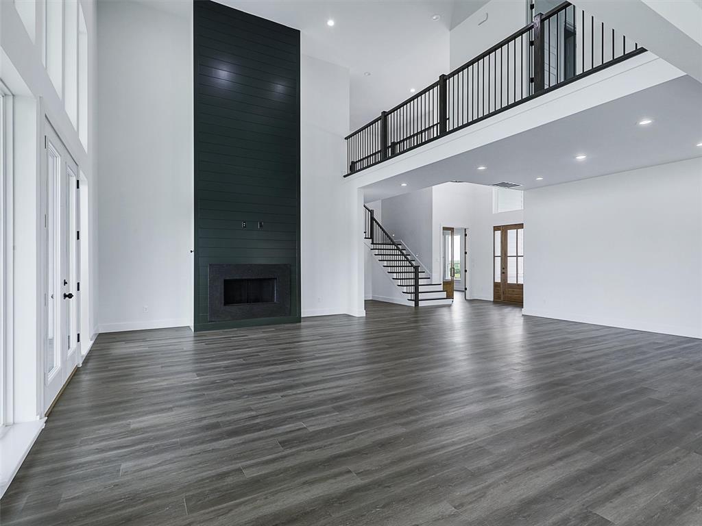 Deer Crossing - Residential