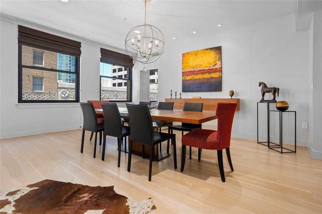 Neil P at Burnett Park Condo - Residential