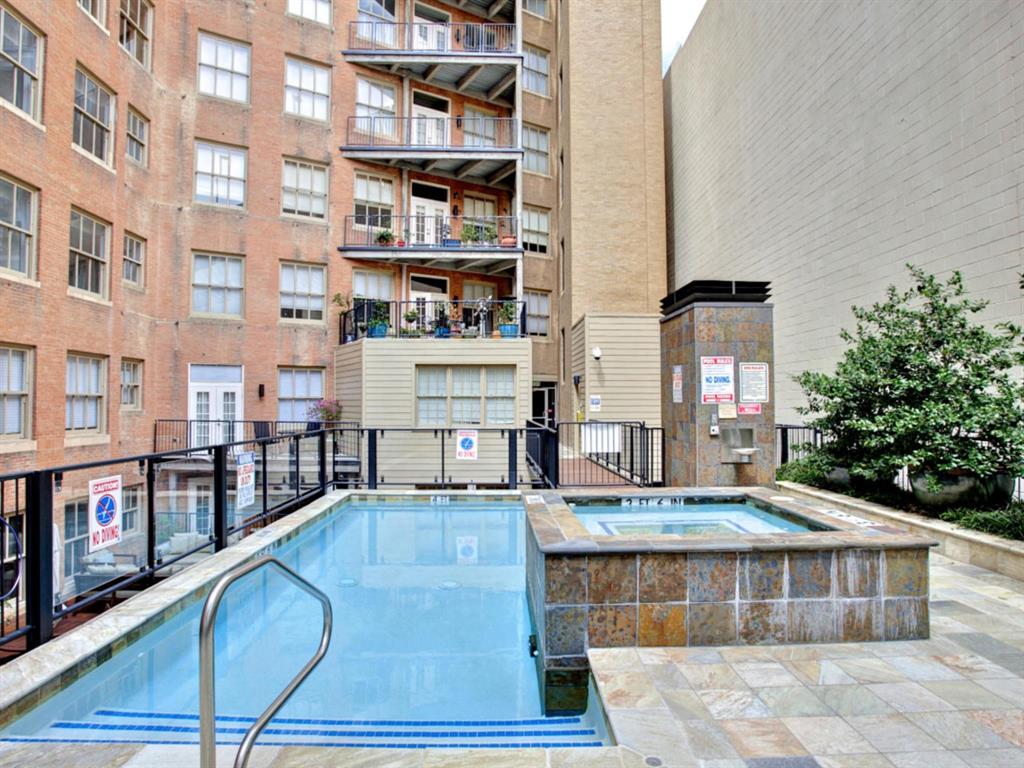 Neil P at Burnett Park Condo - Residential