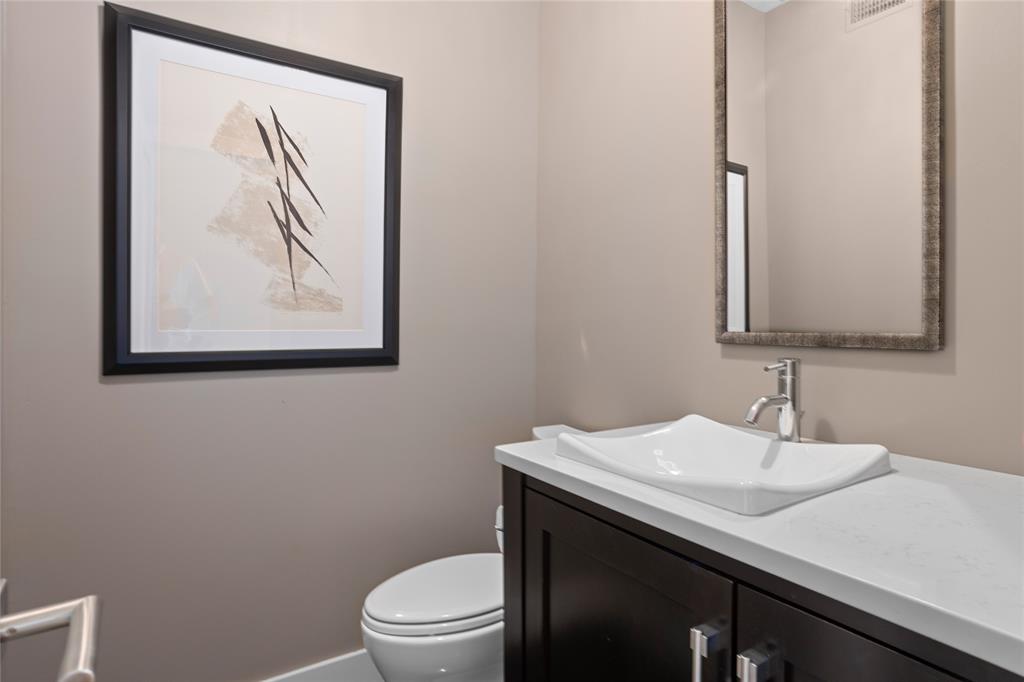 Neil P at Burnett Park Condo - Residential