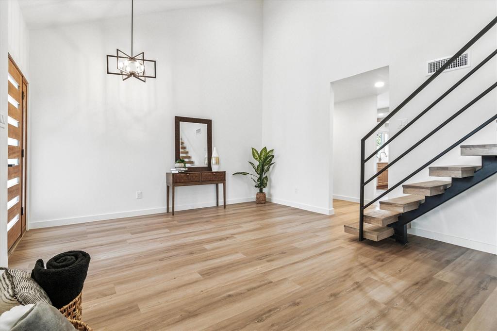 Prestonwood - Residential Lease