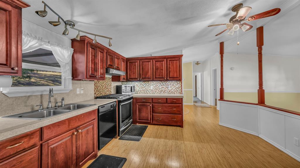 Mountain River Estates Parker - Residential