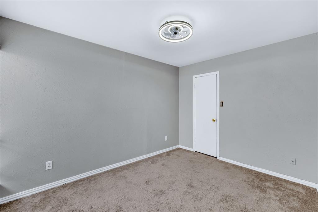 Oakbrook On The Lake - Residential