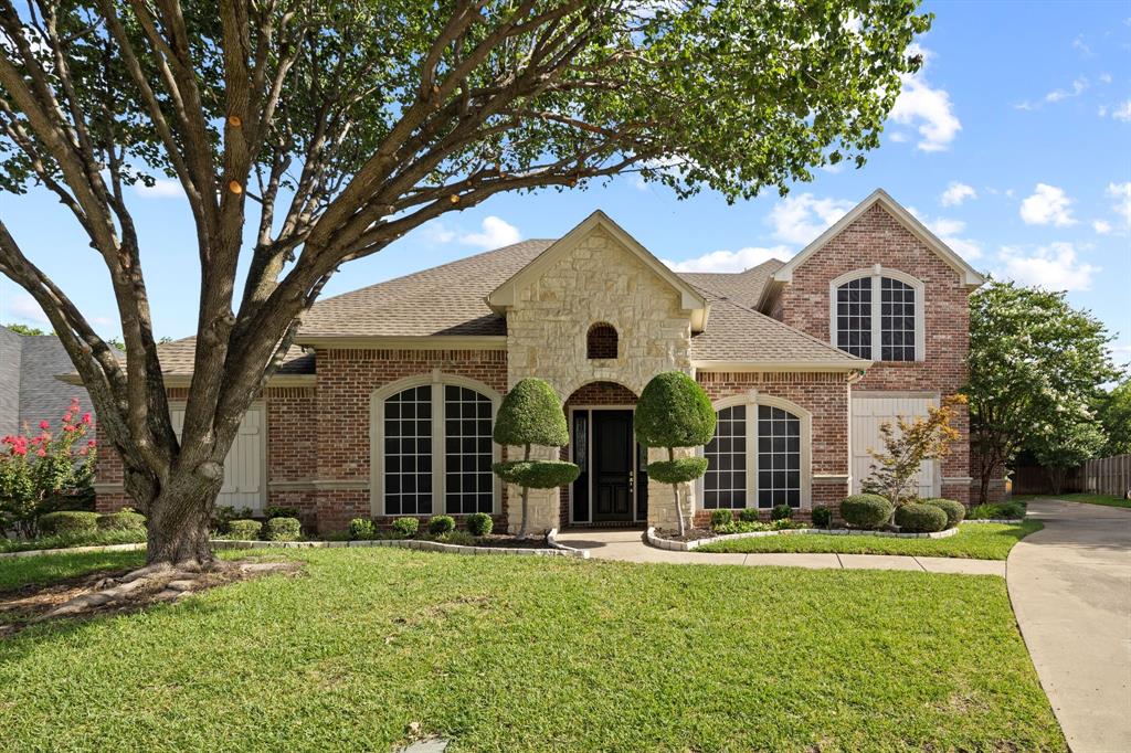 4909 Lakewood Drive