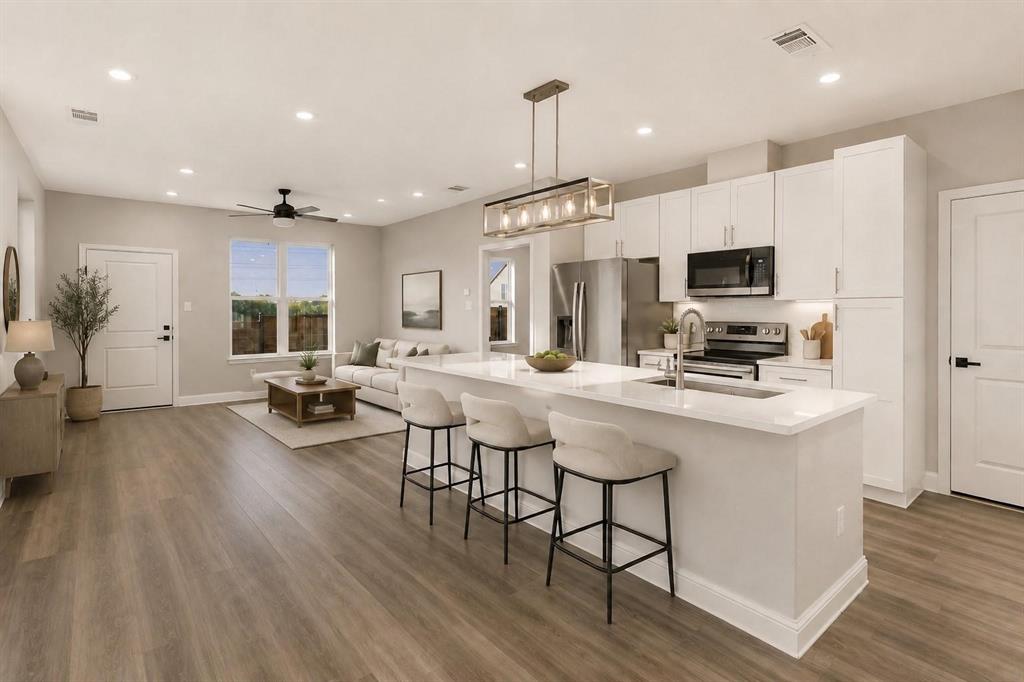 825 Premier Parkway