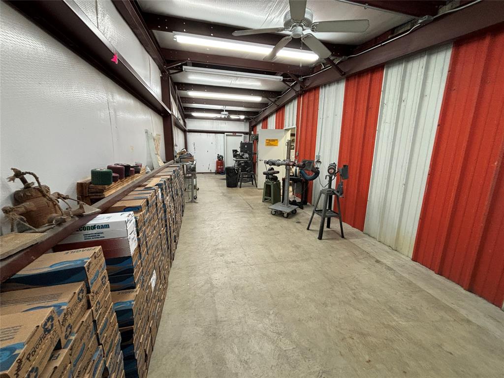 CANDY PARK - Commercial Lease