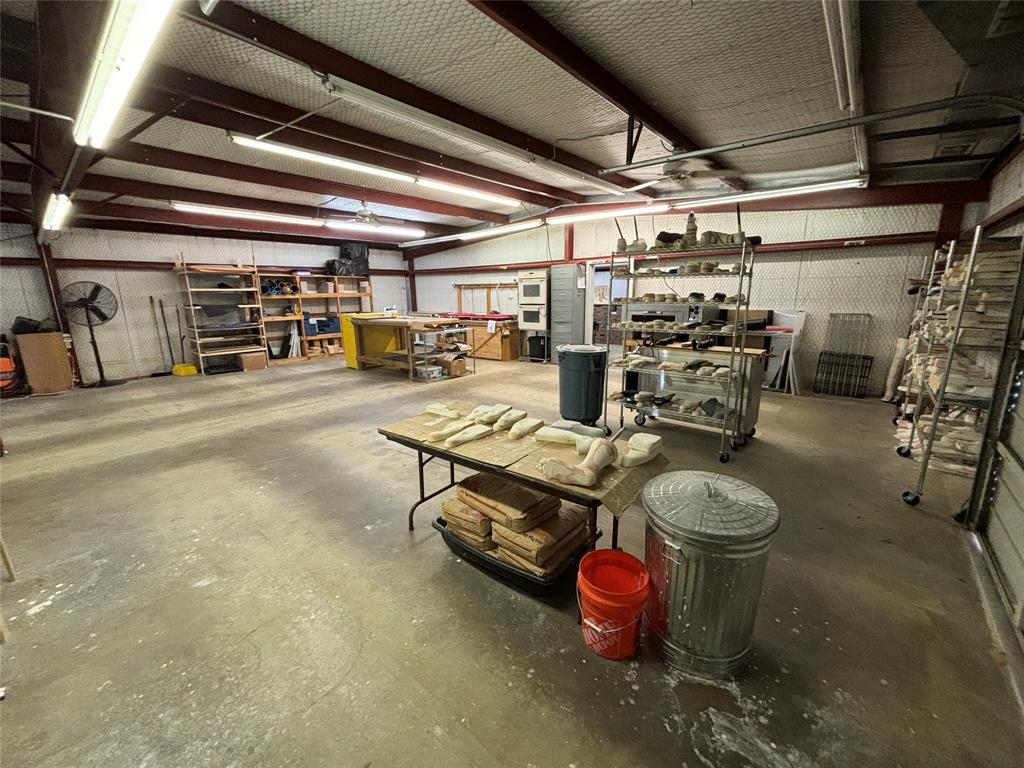 CANDY PARK - Commercial Lease