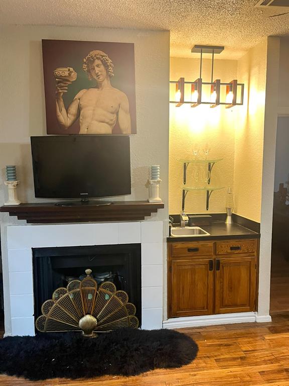Emily Lane Condo - Residential