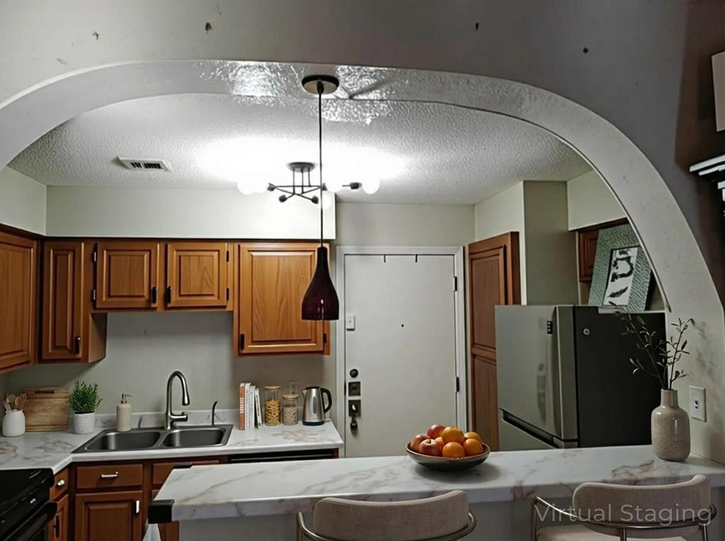 Emily Lane Condo - Residential