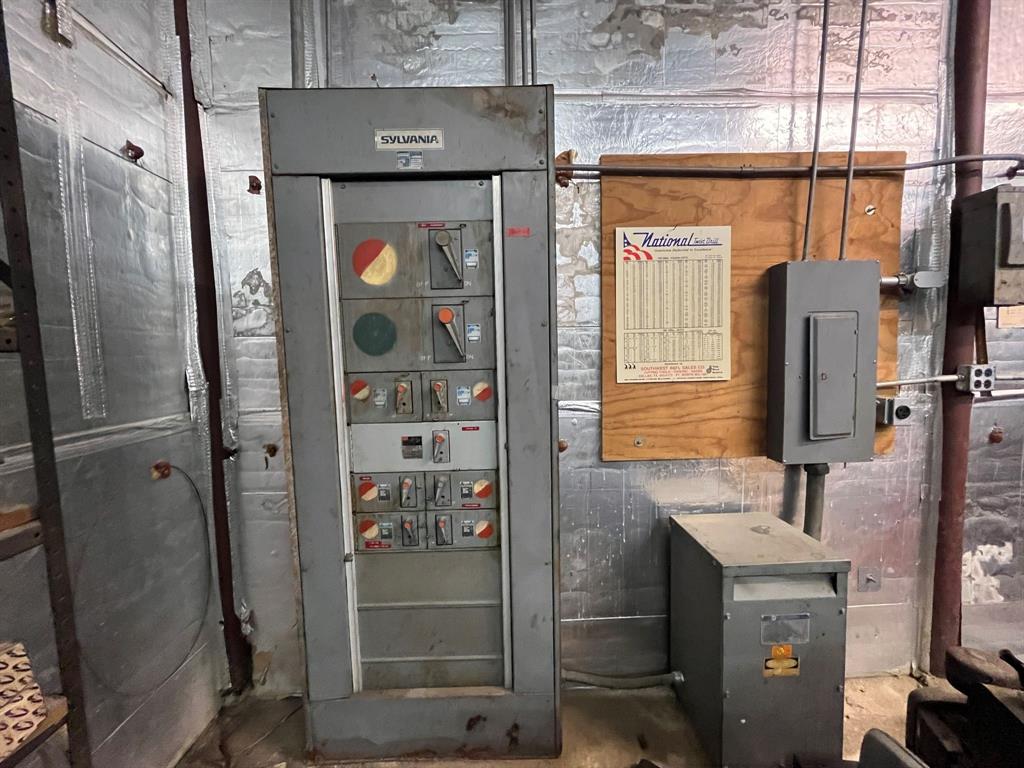 AERO COUNTRY ESTATES - Commercial Sale