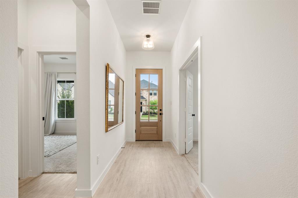 809 Isabel Street