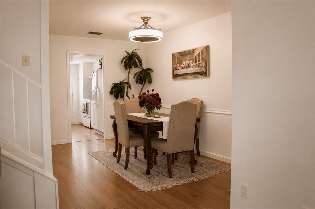 51 W Townhouse Lane 18