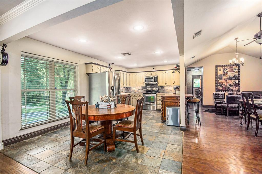 2030 Fawkes Lane