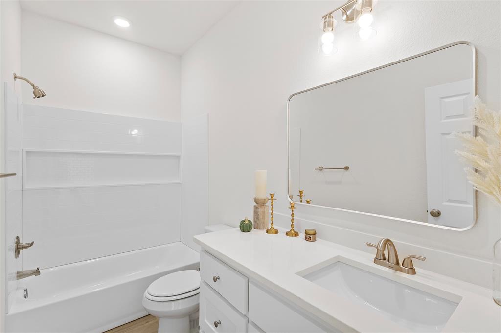 THE ESTATES - Residential