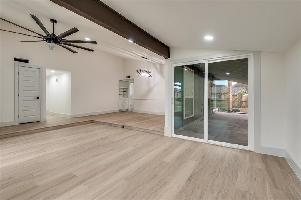 White Rock Village 02 - Residential