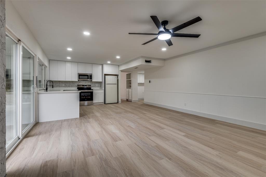 White Rock Village 02 - Residential