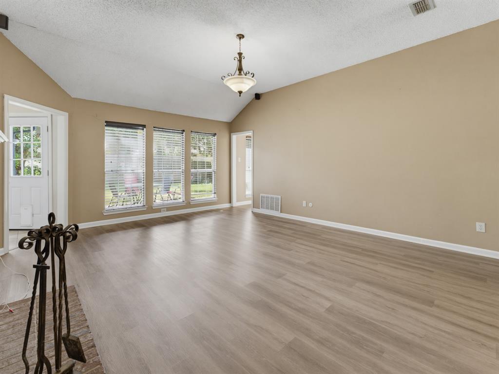 7512 Lake Arrowhead Drive