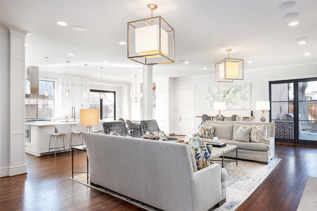 CARUTH HILLS - Residential