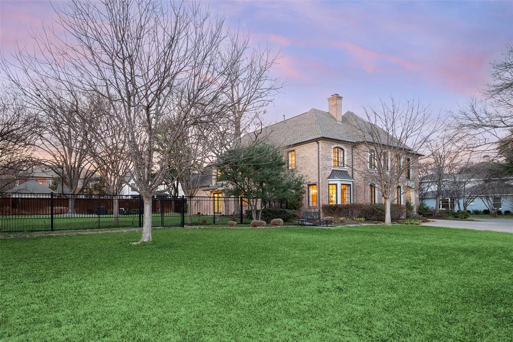 CARUTH HILLS - Residential