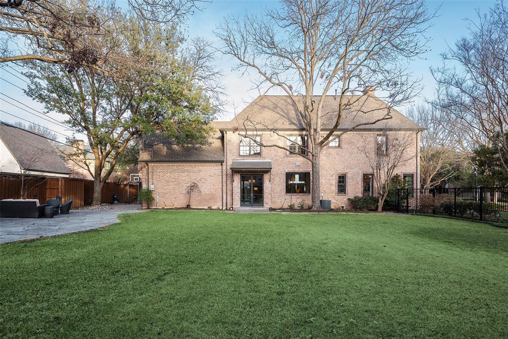 CARUTH HILLS - Residential