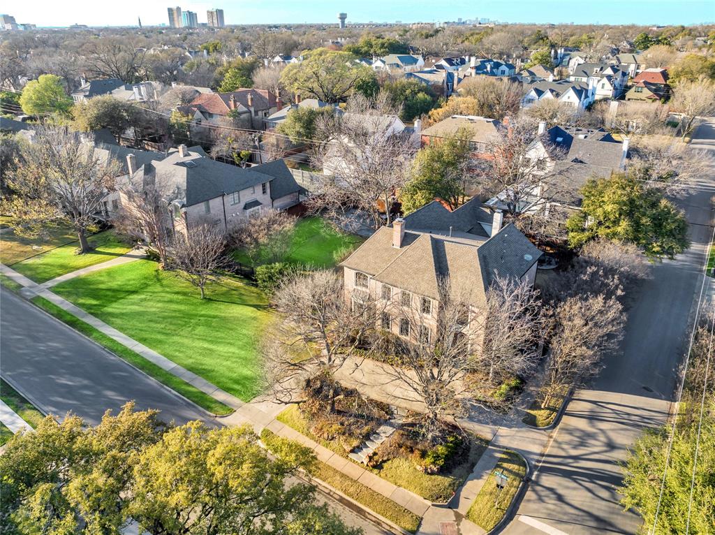 CARUTH HILLS - Residential