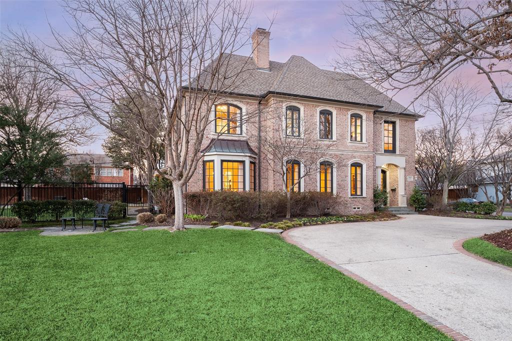 CARUTH HILLS - Residential