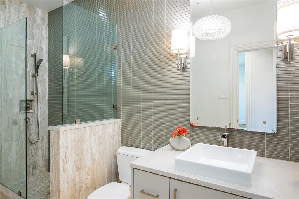 CARUTH HILLS - Residential