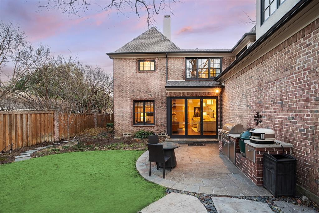 CARUTH HILLS - Residential