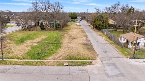 Photo of 3302 Hamilton Avenue, Dallas, TX 75210 (MLS # 21420095)