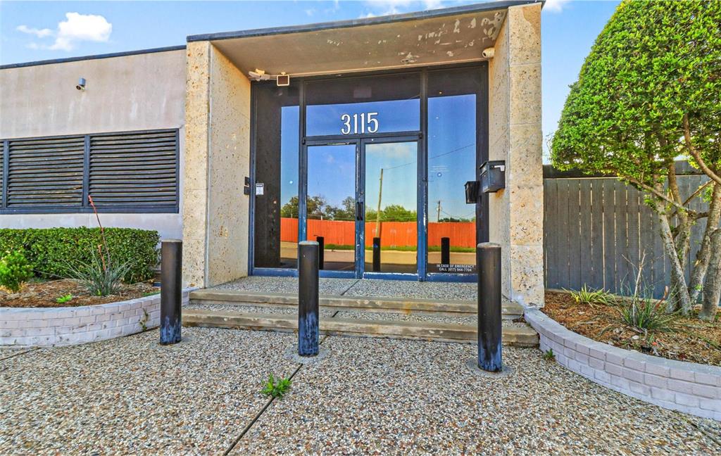 Handley Original Town - Commercial Sale