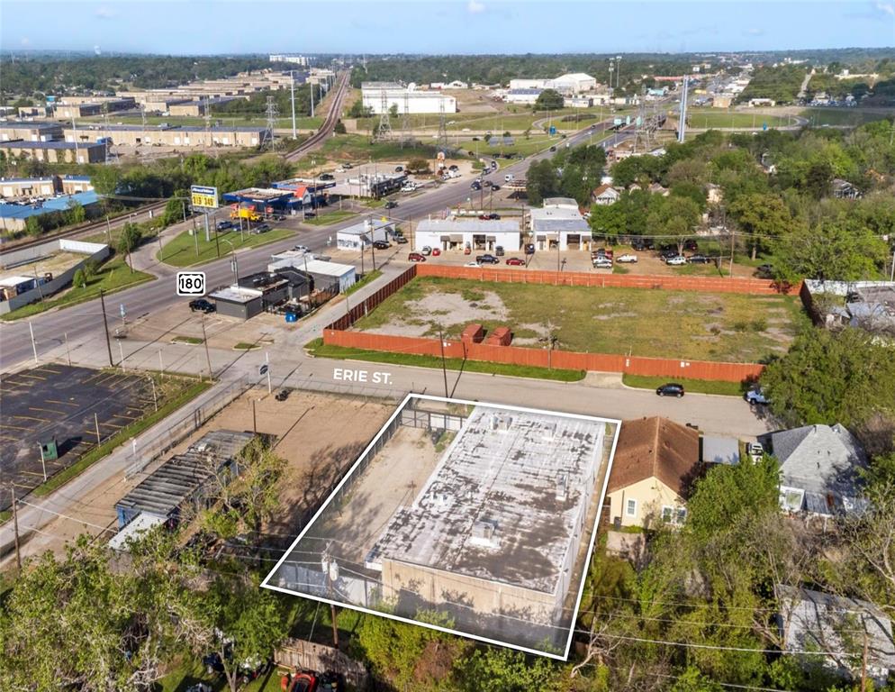 Handley Original Town - Commercial Sale