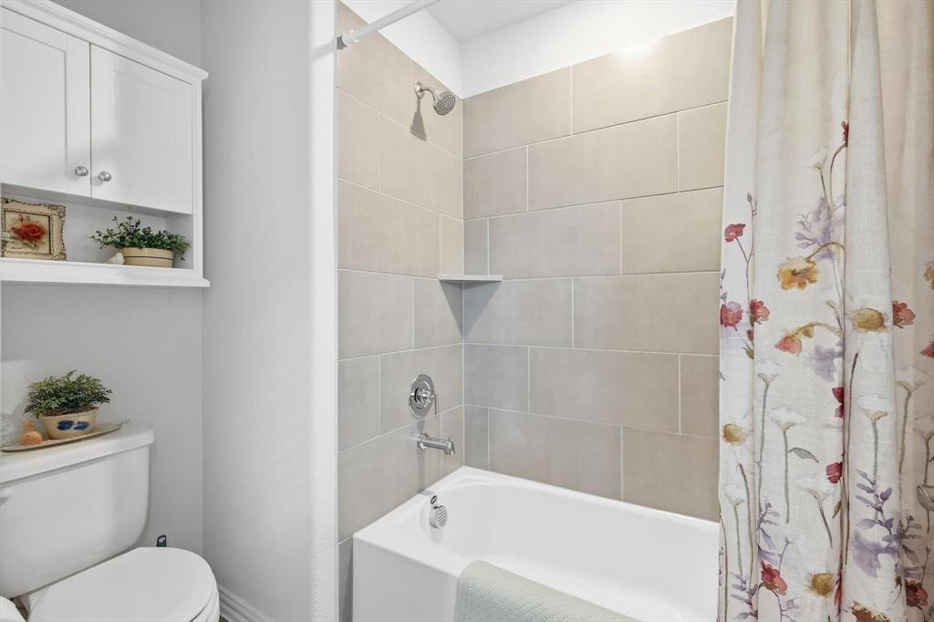 ASHFORD PARK - Residential