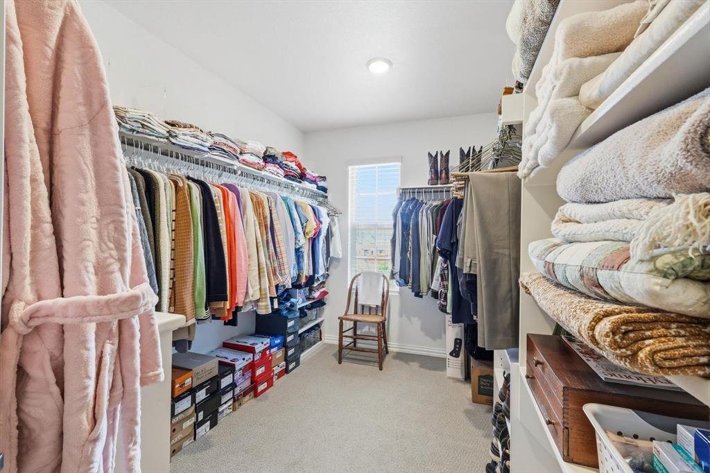 ASHFORD PARK - Residential