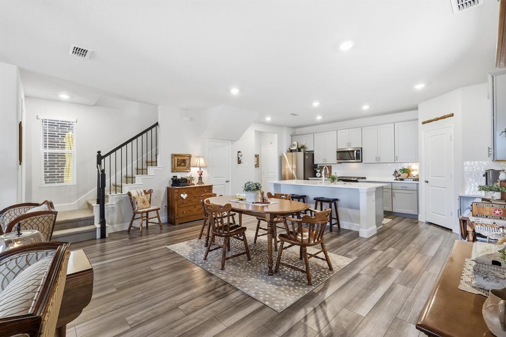 ASHFORD PARK - Residential