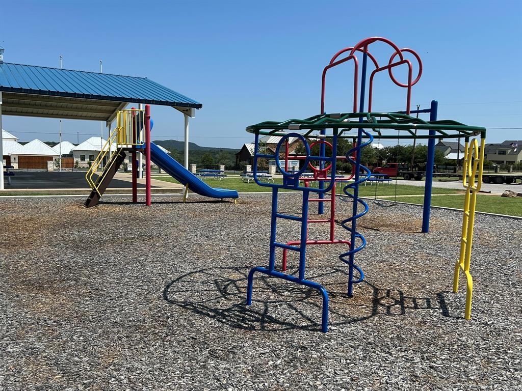 Sportsmans World 14 - Residential