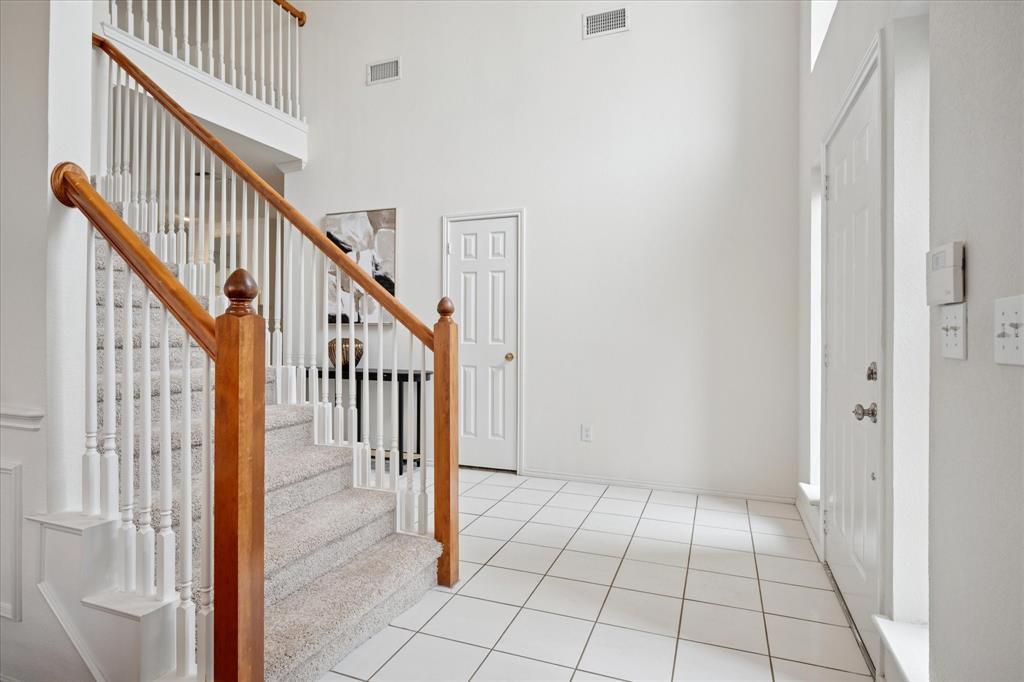 6629 Wickliff Trail