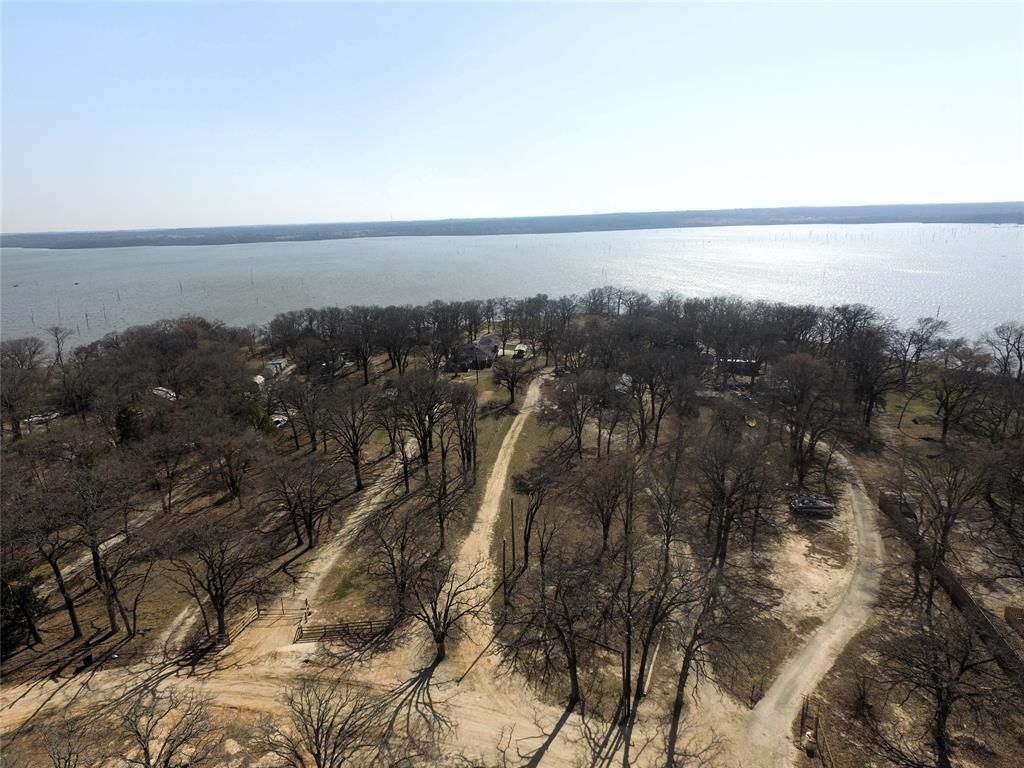 Photo of 8085 Lakeview Drive, Quinlan, TX 75474 (MLS # 21194043)