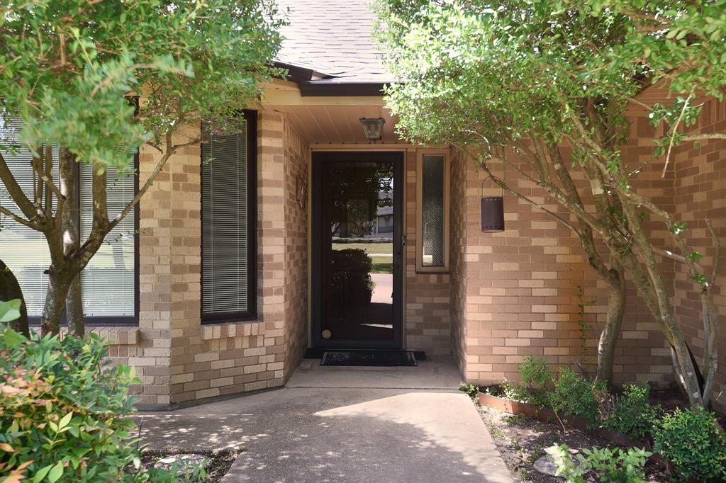 1027 Sherman Drive