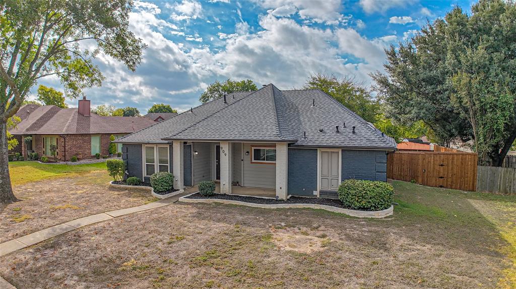 909 Aspen Drive